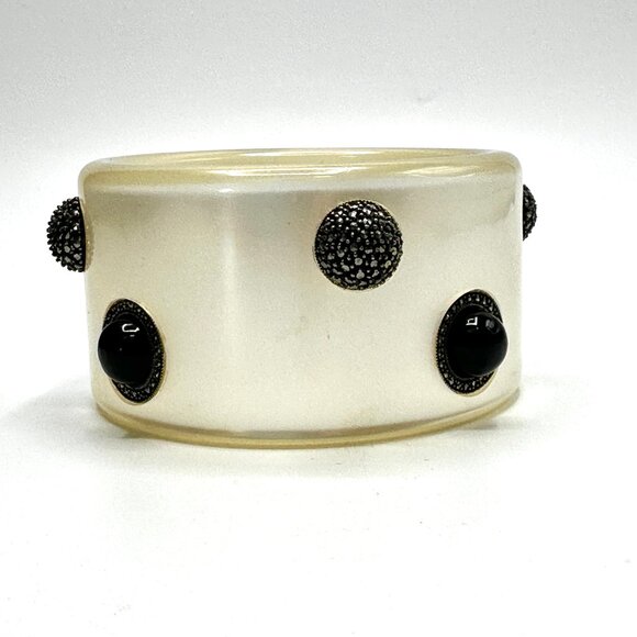 Vintage Judith Jack Pearlescent  Lucite, Marcasite & Onyx Bangle Bracelet — EUC - Picture 7 of 12